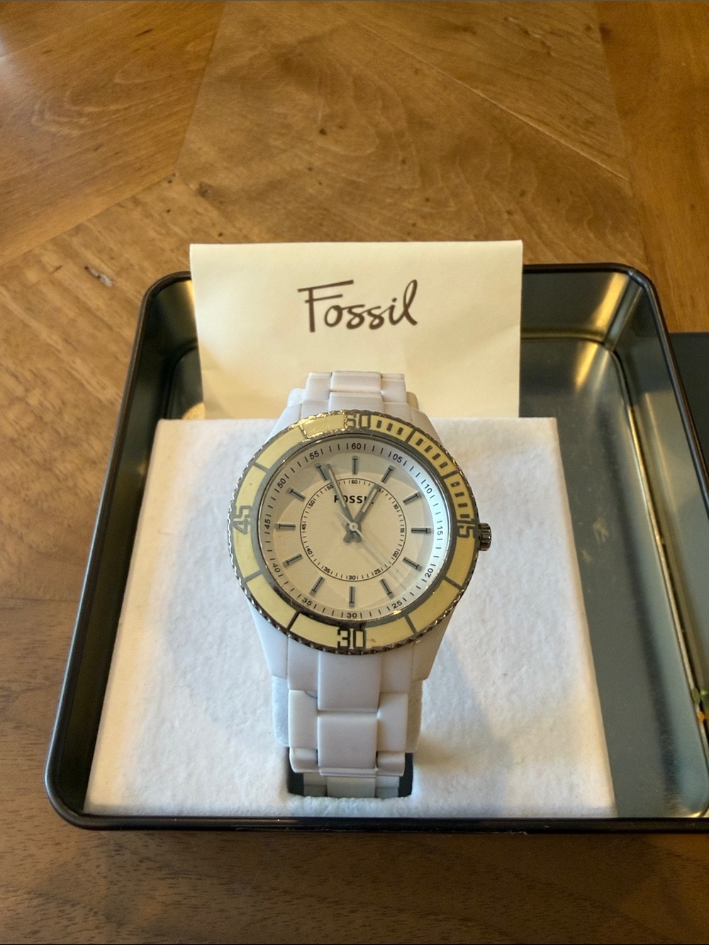 Fossil Ivory-White Ceramic Watch with Cream and Silver Tone Bezel